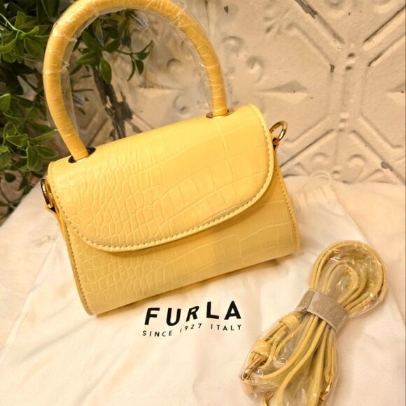 Butter Yellow Croc-Embossed Handbag Mini Style Crossover Bag NEW Cottage Core - Picture 8 of 9
